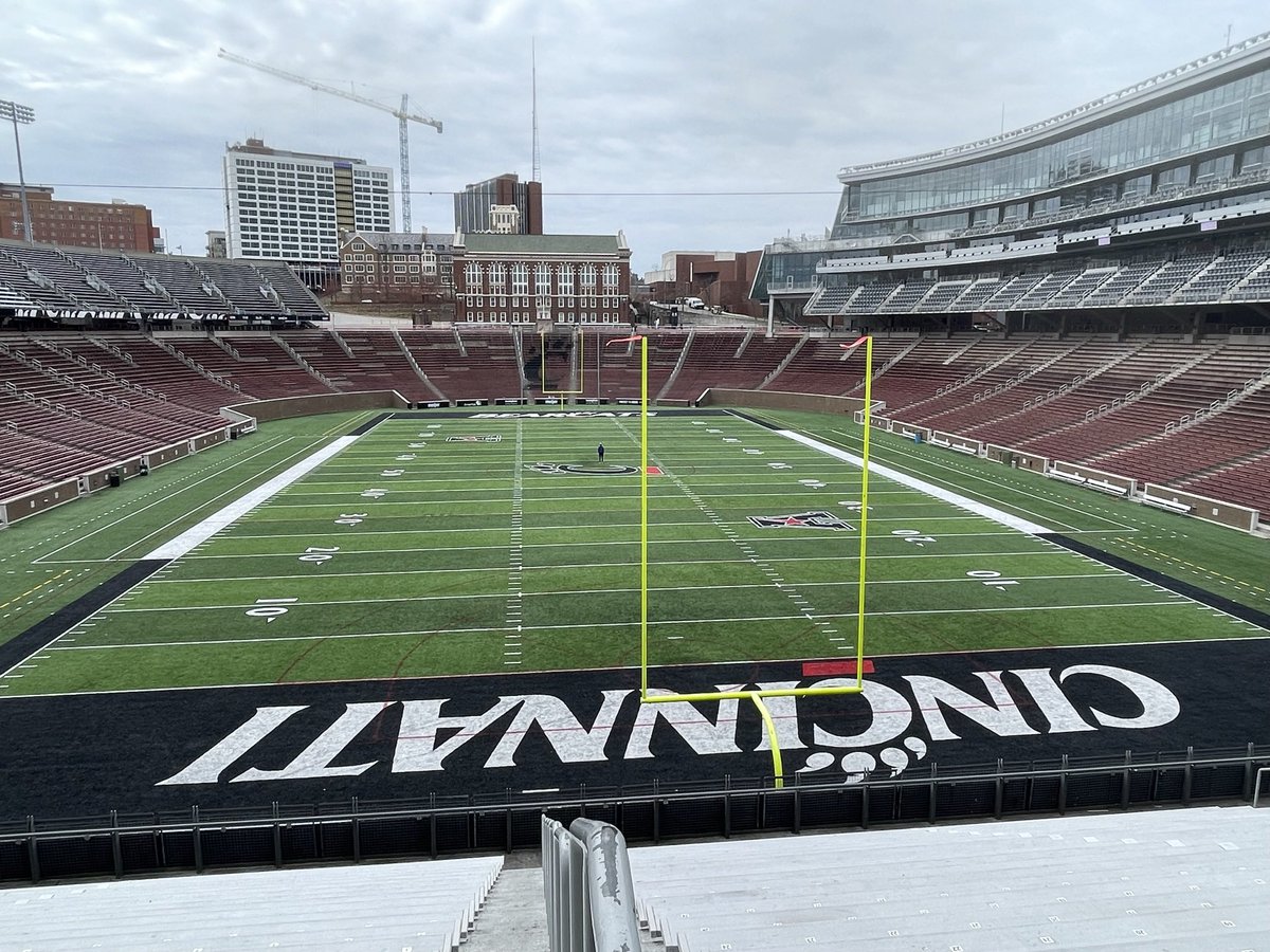 coachmatt_mason's tweet photo. After an incredible visit, and meetings with @GinoGuidugli and @CoachM_Cummings, I am proud to announce that I am committing to my dream opportunity, playing football for @GoBearcatsFB! https://t.co/ZFsH8uPsYZ