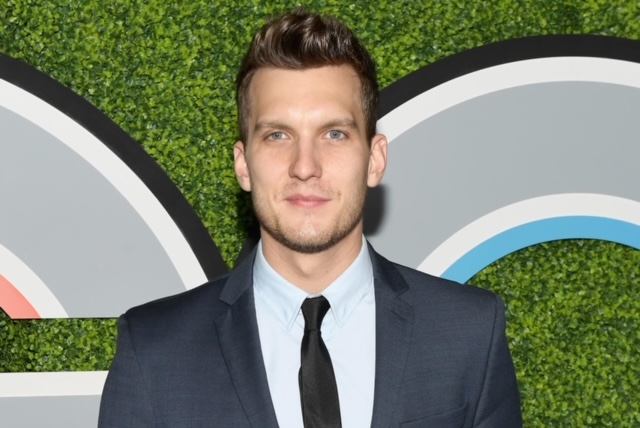 Choose Love: Scott Michael Foster será Paul, o namorado perfeito de Cami  (Laura Marano) - Purebreak