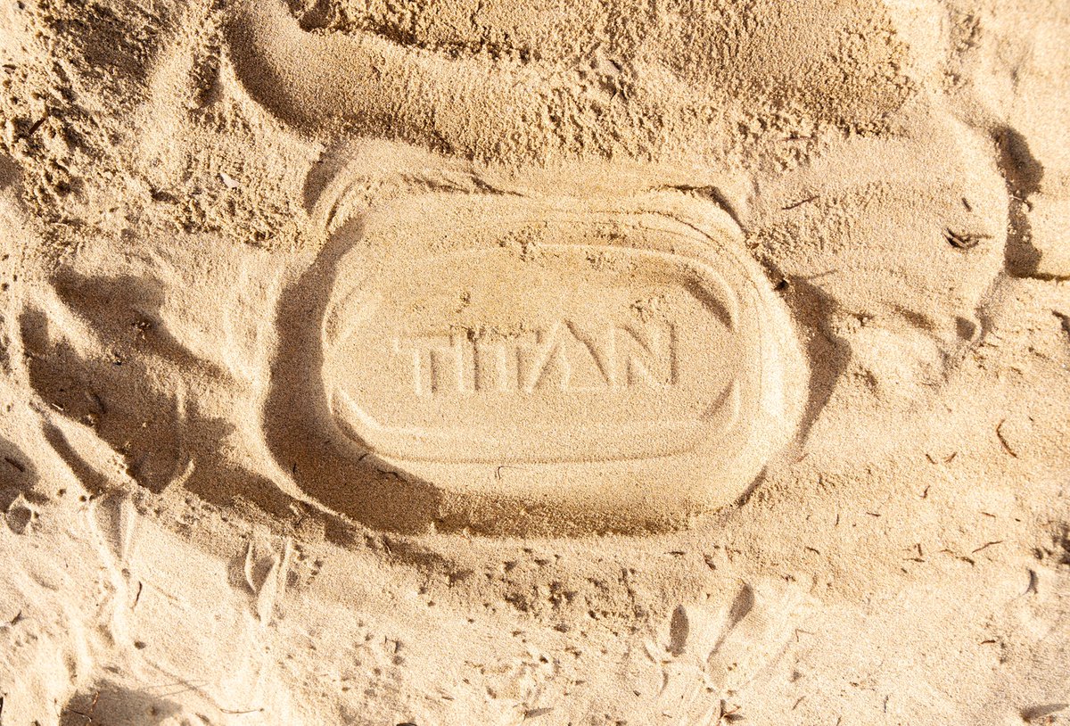 04.11.22
Something BIG is dropping.

#ArcticZone #new #drop #StayTuned