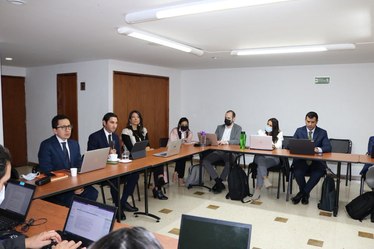 Andesco1's tweet photo. Nuestras Cámaras de Energía y Gas conversaron con el viceministro de @MinEnergiaCo @MLoteroRobledo y su equipo, sobre los asuntos estratégicos y prioritarios del sector. Seguimos trabajando en pro de la #TransiciónEnergética, #Digitalización y el abastecimiento de energía y gas. https://t.co/ro947x7UMf
