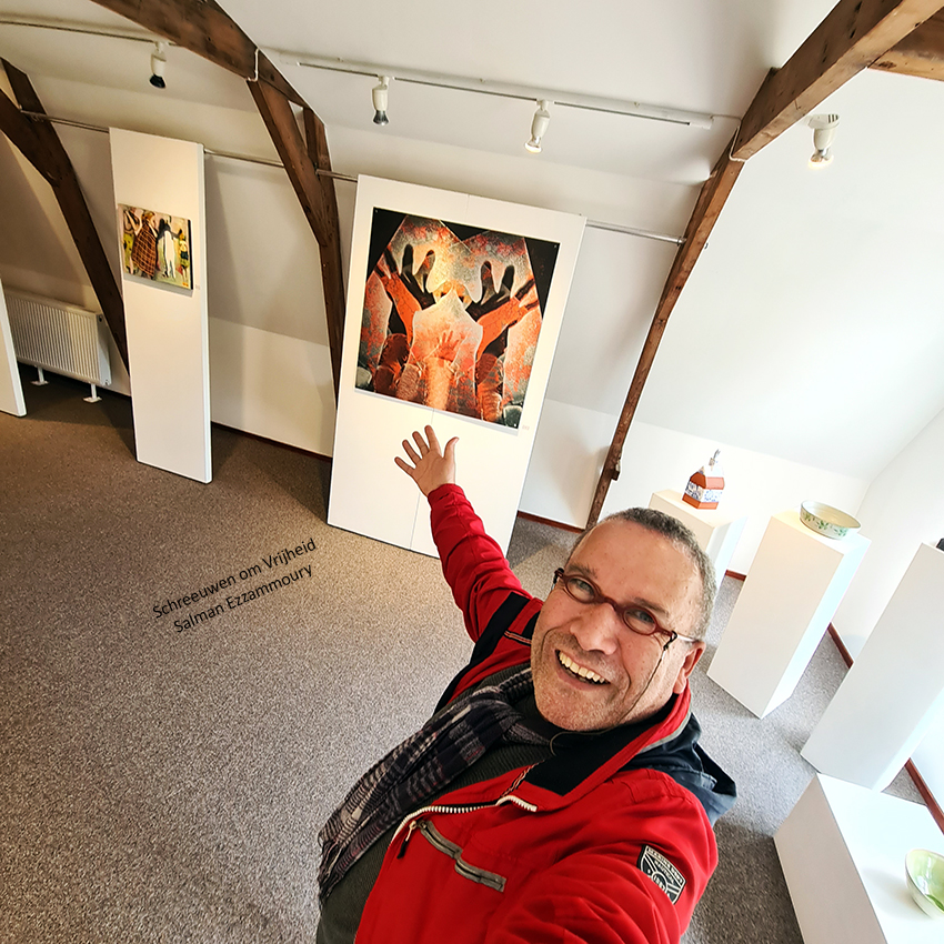 Overzichtstentoonstelling Culturele Ronde 2022 in museum De Casteelse Poort Wageningen🥳 te zien
van 25 mrt t/m 10 april. Toegang  gratis.
Foto: Selfie met mijn kunstwerk "Schreeuwen om Vrijheid" #culturelerondewageningen #wageningen #cultuurinwageningen #casteelsepoort