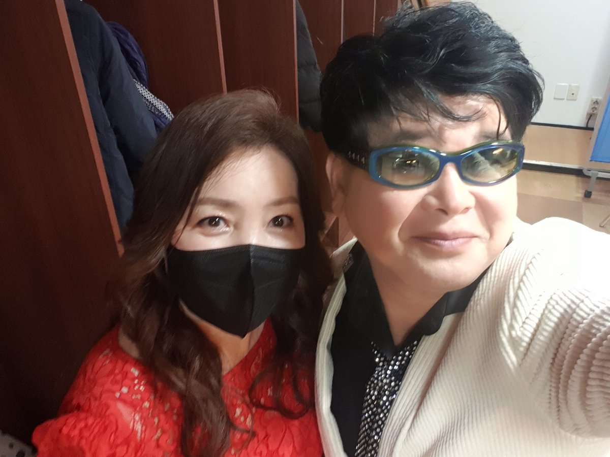 SimUseog's tweet photo. @jamila_go 반갑습니다. https://t.co/zdhr1UO1eg