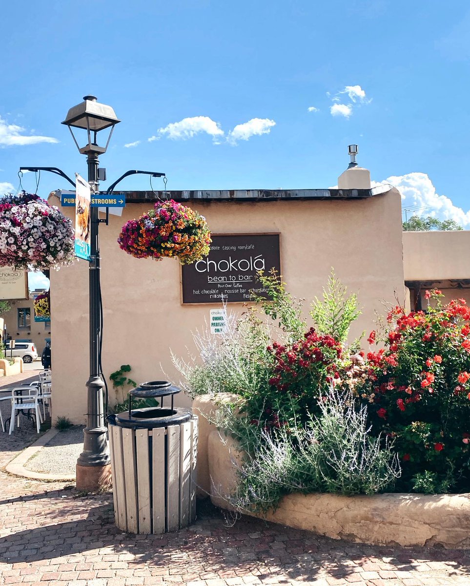 Chokolá Bean to Bar―a small-batch, organic chocolate maker in the heart of downtown. 🍫

📸: <a href="/emmadaigh/">Em💜</a> via Instagram
📍: 100-198 Juan Largo Ln
⏰: Tuesday - Sunday 11:00 a.m - 6:00 p.m. 

#VisitTaos #TogetherTaos #nmTRUE #NewMexicoTRUE