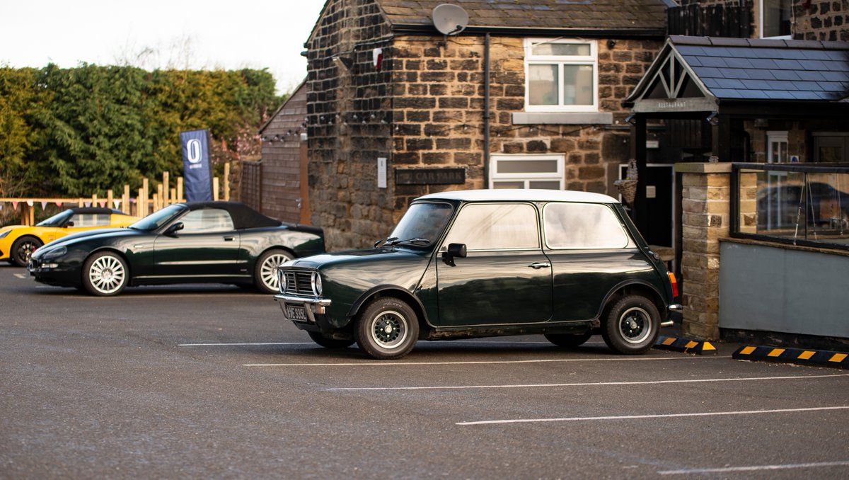 join_overdrive's tweet photo. Hands up. Who's owned an #original #Mini – and wished they'd kept it? Reply...

👋  Owned
👋👋  Kept

This photo by Alex Denham shows three early arrivals at the recent Overdrive Yorkshire Rendezvous breakfast event. Register at https://t.co/gfEPXnK5Pl https://t.co/Bwl3ElRP54