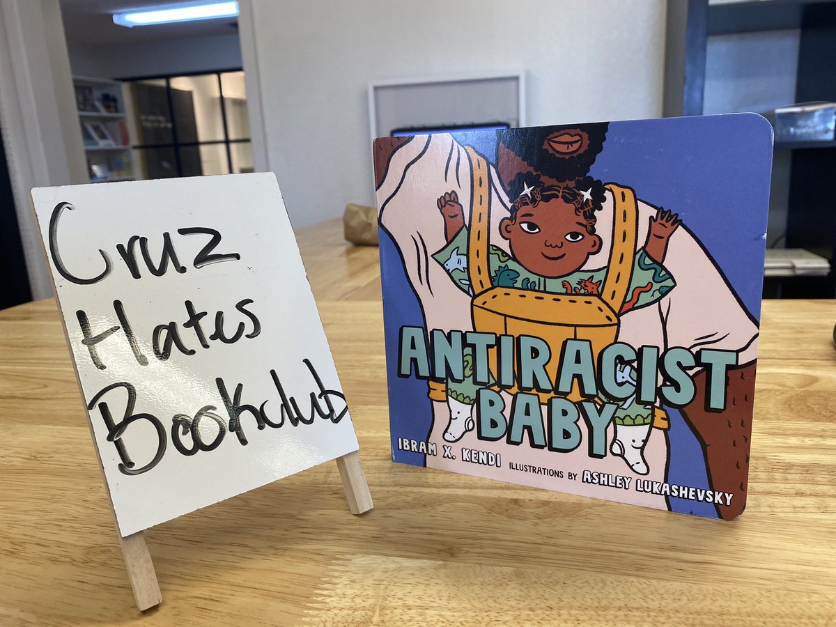 Love visiting my favorite Black-owned bookstore in Austin aka @blackpearlbooks AND seeing one of my favorite books in the wild. Love ‘Antiracist Baby’ and @DrIbram 💙