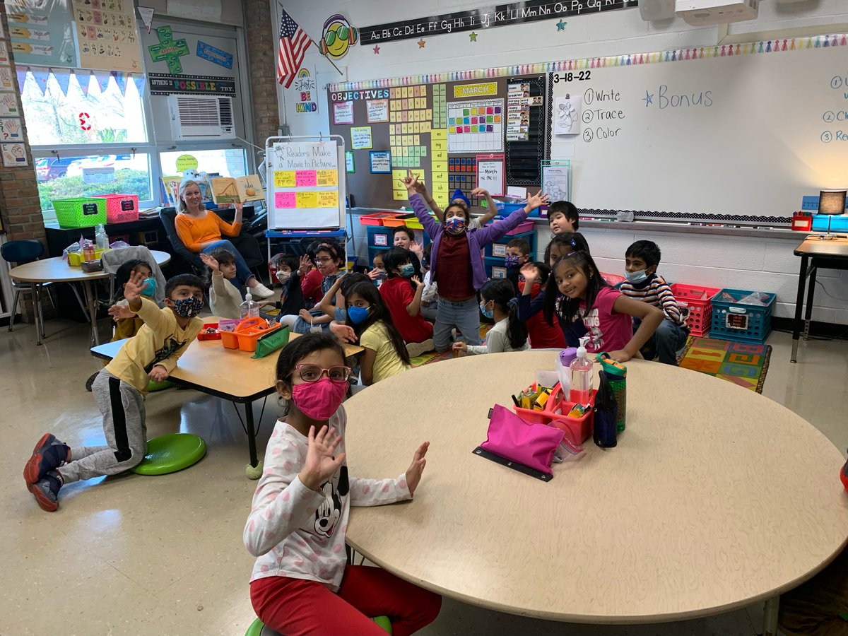 Eastlake wrapped up our Read Across America Celebration on Friday!  We celebrated reading in so many ways including Seuss-a-Switch, Family Reading Night and Drop Everything and Read!  Celebrating reading is something we do every day and it was fun having these extra celebrations!