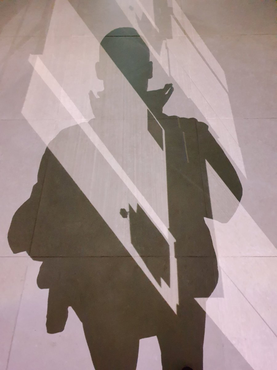 Heute war ich wieder sehr früh arbeiten.  Es geht um das Wohlbefinden von Menschen.  Ich habe einen großen Anteil daran das sich Menschen in Ihrem Zuhause wohlfühlen. Bekanntlich geht liebe durch den Magen und dafür bedarf es einer wunderschönen Wohlfühlküche #Schüller