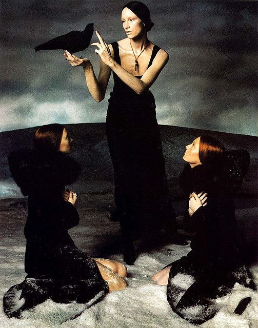 @Iairdutemps Versace fall 1999 campaign by Steven Meisel