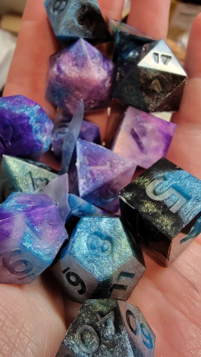 fancywings_'s tweet photo. Today's pull, fresh out of the pot- Soulseer and Fall as Rain!

two rainbow sets in the brand new pressure pot, which is holding steady at 42PSI and has been for the past few hours :D it's so nice to not have to babysit it ;; https://t.co/nUDhbFkPpK