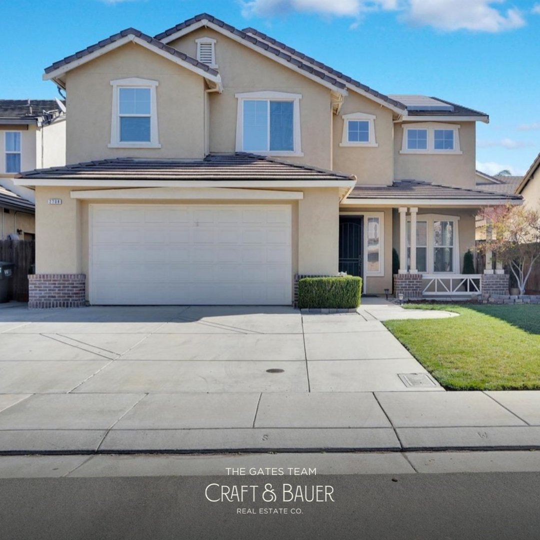 CraftAndBauer's tweet photo. This 3000+ square foot impeccably maintained home in Modesto packs surprises for people of all ages with its grand rooms, updated kitchen, backyard gazebo and trampoline.🤸 🎈

Welcome home to our buyers!🥂 

🏡 #Sold by #RyanHammond x Shana Gates of the #GatesTeam · $635k https://t.co/VfwUrXf3qh