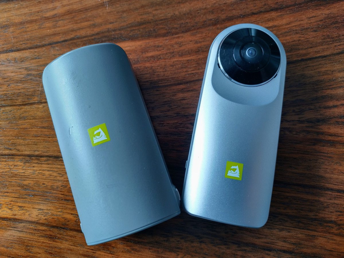 albertomx's tweet image. Increíble que este dispositivo LG Cam 360, ya no funciona. No hay app en las tiendas de Google y Apple. No hay soporte. Las empresas fabrican cosas o gadgets que solo funcionan algunos años, este equipo está prácticamente nuevo 😭#LG @LGMexico y es inservible #Cam360