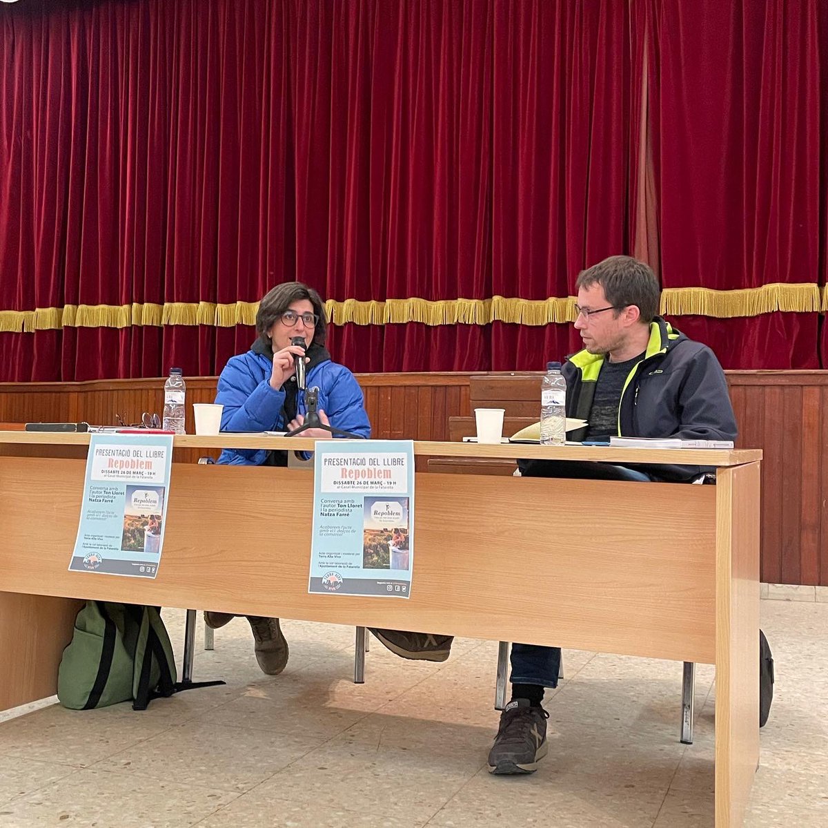 terraaltaviva's tweet photo. 📍Presentació de @repoblem a la #Fatarella. Vam conversar sobre què representa viure en zones rurals i municipis petits l’any 2022.
🙌 Moltes gràcies a totes per acompanyar-nos. Buscarem nous espais per abordar aquests temes que ens ocupen i preocupen! 🤗
#TerraAlta #repoblem https://t.co/BdSM6lgeCx