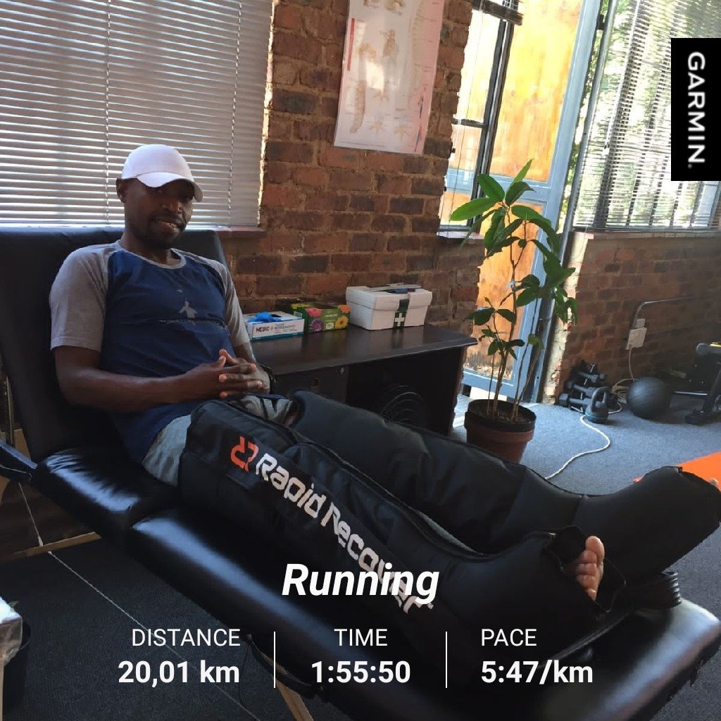 ASHINTHWELAza's tweet photo. #Ashinthwela 👉👉👉Weeky Wednesday Afternoon Drive After Visiting The Red Door For Some Rapid Recovery Session By Thato Meka Biokineticists, Much Appreciated For The Session TT
#4DigitsGang #iconforchange #GreatFuturesStartHere #Zasha 🔥🔥🔥#TouchLetsGo! #WeAreUrithi #Team🖤💛 https://t.co/g7oNgQbAEA