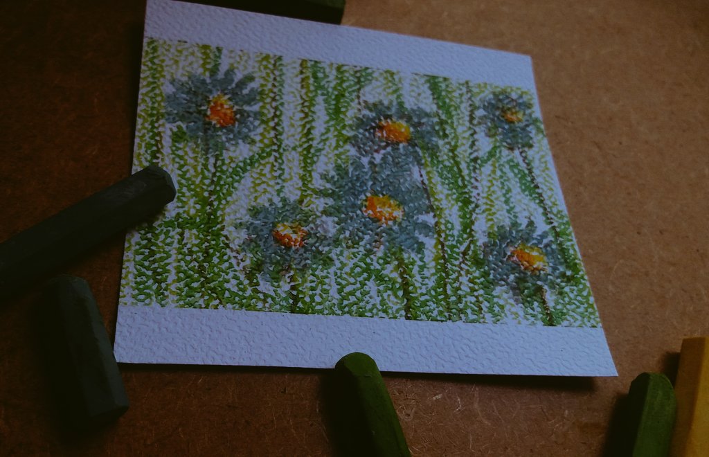 alinasim_'s tweet photo. Tension headaches and the jaw pain it has triggered, helping me being creative after a long time https://t.co/8yr3CJhuvw