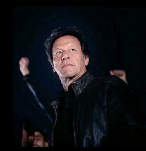 Momna9155's tweet photo. Sazish mn Shaamil Sara jahan hai💔 
#PMIK  #ImranKhan 
#Pakistan #PakistanZindabad  #BehindYouSkipper https://t.co/yMinzvtcGG