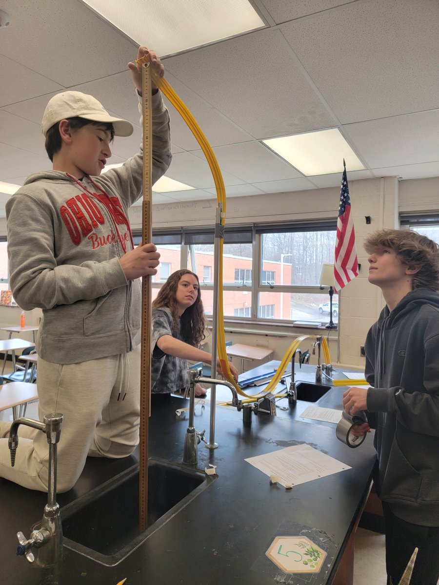 mrs_bockbrader's tweet photo. The courage to be creative, share your ideas with your peers, and make awesome Hot Wheels physics tracks #cfevscourage #physicalscience #physics https://t.co/FGBZBqHbRf