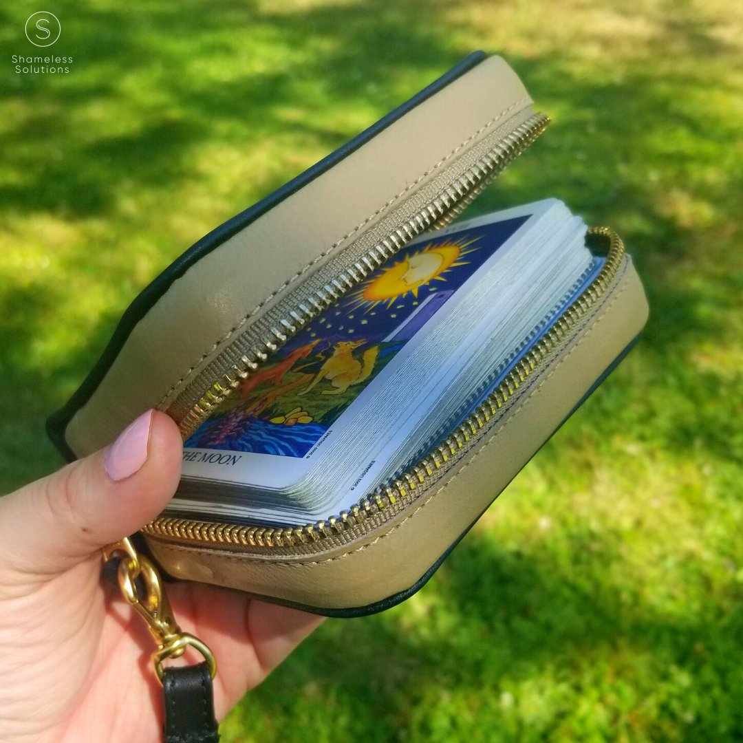 ShamelessTarot's tweet photo. “You know that dress that makes you feel like a million bucks whenever you wear it? This case is that dress for your tarot cards.” Marie C.  
 
We’re all for anything that puts a lovely bounce in your step. Check out the link in our bio to learn more.

#tarot #tarotcase #tarotbag https://t.co/EdEjoiEXcx