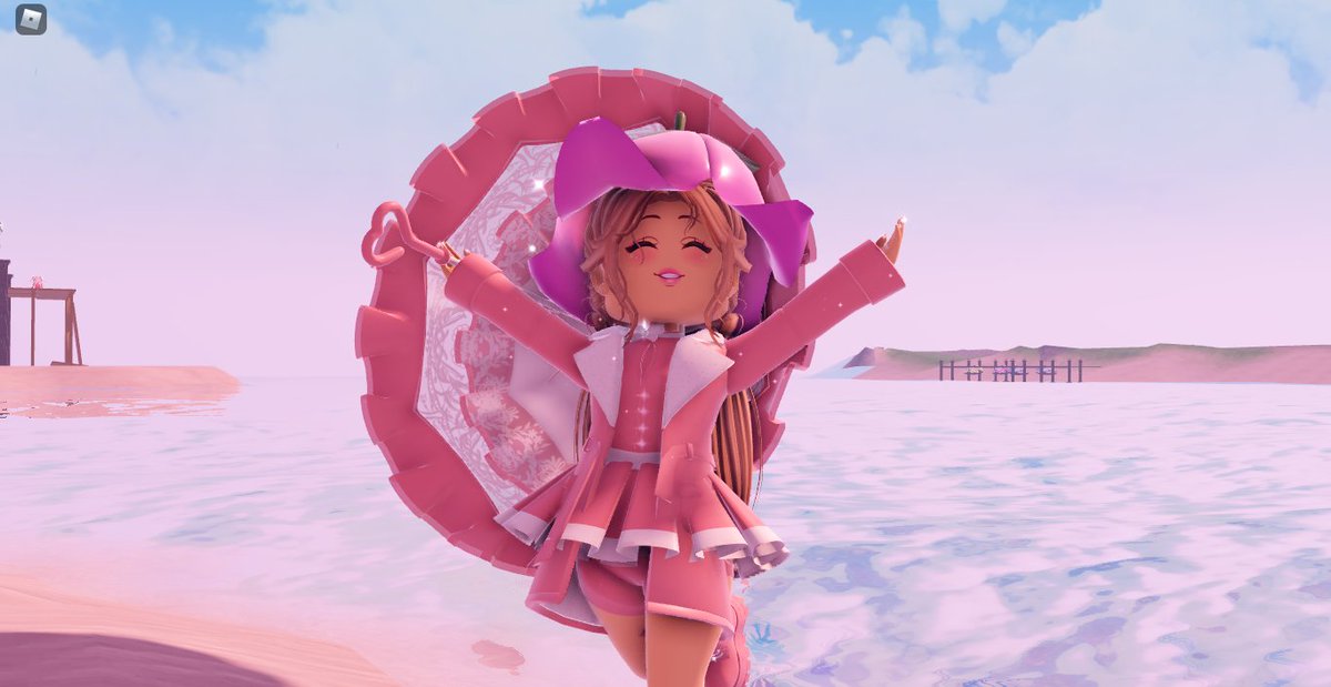 CallmehStargirl's tweet photo. Teacup tulip hat 
i had to trade for it bc i kept getting doubles -v- 
#royalehightrading #royalehigh #royalehightradings #royalehigh #RoyaleHighTea #RobloxDev #Roblox #royalehighupdate #royalehigheaster https://t.co/gPJjcsc5J6