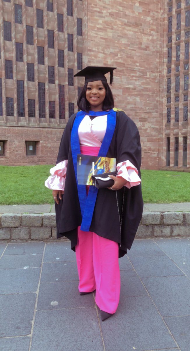 temitopedesh's tweet photo. And then I graduated 💃💃💃💃🎉🎉🎉🎉
MSc in the bag https://t.co/Z6CAT6YWU0