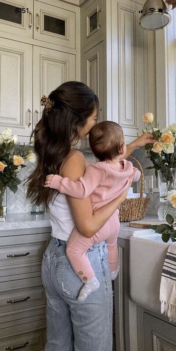 rosslynnch__'s tweet photo. mis chicas https://t.co/ajFNz9HBC0