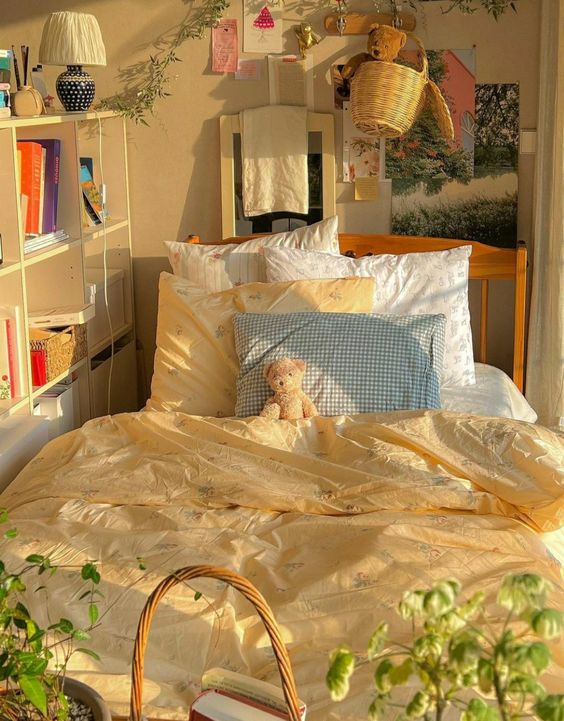 etherealdior's tweet photo. want: a bright and sunny bedroom like this https://t.co/LIiEYkLvtO