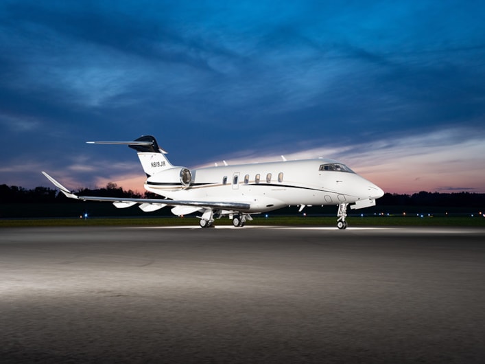 aircraftseller's tweet image. 2019 Challenger 350 FOR SALE 

TT 670 hrs, Remaining Factory Warranties, GoGo L5 AVANCE 4G WiFi, 9 Pax "Quiet Cabin"

🔗: globalair.com/aircraft-for-s…

#bombardier #bombardierlovers #bombardierjets #bombardierchallenger #bombardierchallenger350 #challenger350 #challenger350jet