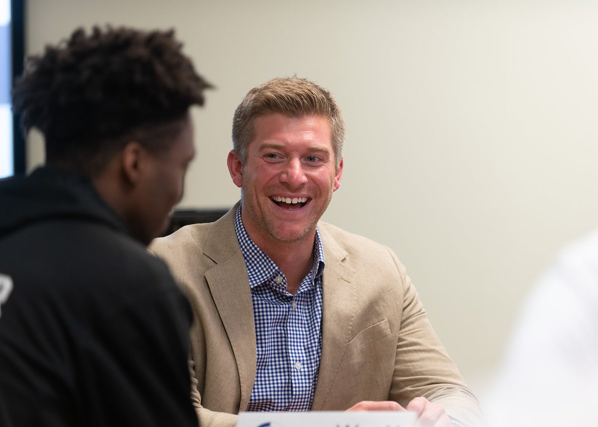 dordtuniversity's tweet photo. Develop your leadership skills with Dordt’s Master of Education program—100% online and affordable, with tracks available in administration or curriculum and instruction. Apply today at https://t.co/5NlCamqJ6P and start this summer! https://t.co/YEdvdJdkuv