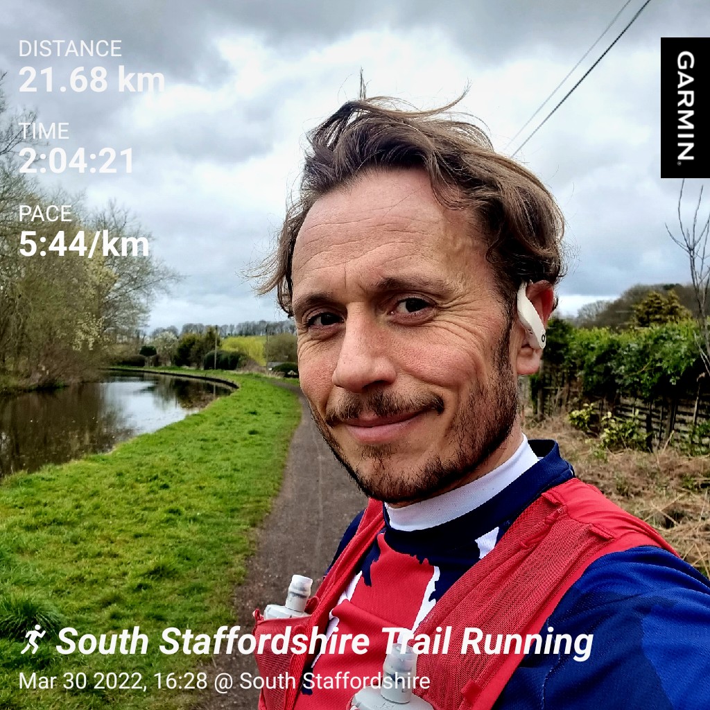 vamosultralopez's tweet photo. Very steady run home testing out the #gopro #hero10 and the #hoka #speedgoat4
GoPro is ace, SGs also felt great, although on the whole, the run was a struggle...very tired legs after heavy legs yesterday in gym.
#ukrunchat #runchat #runner #run #running #commute #trailrun https://t.co/bIQd01OiQT