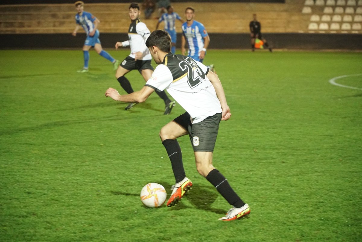 🔚 Finaal del partit!!

<a href="/CEConstancia/">CE Constància</a> 2 - <a href="/CDMurense/">CD Murense</a> 1

⚽ <a href="/Kike_Sanchez11/">Kike Sanchez</a> 
⚽ Suasi

#JuntsFeimHistòria #CENTConstància