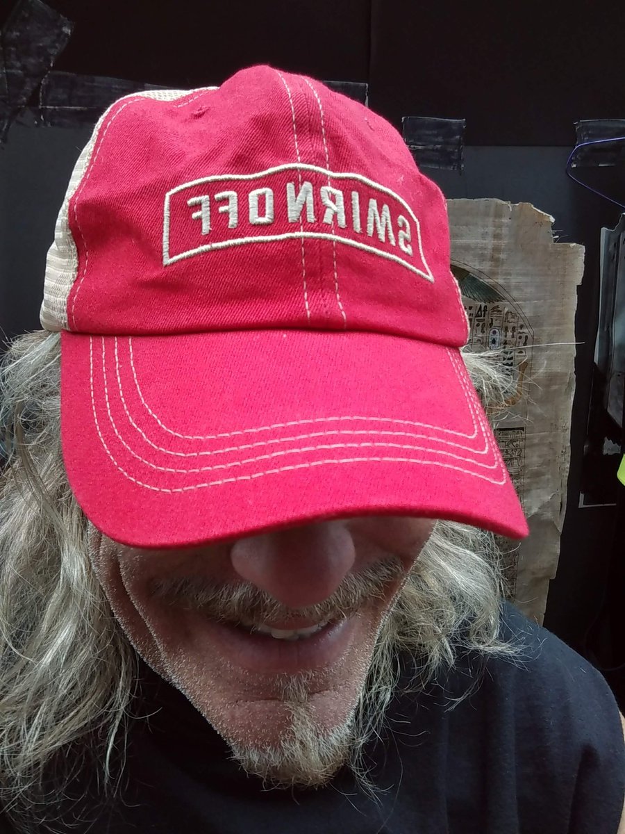 RyanKarr44's tweet photo. @RobertDowneyJr Hi... "No ma! I ain't doin' no drinking." ♥️⚓💧 #boycottwhat 🤔 #itsbackwards https://t.co/PqhZRi4FqF