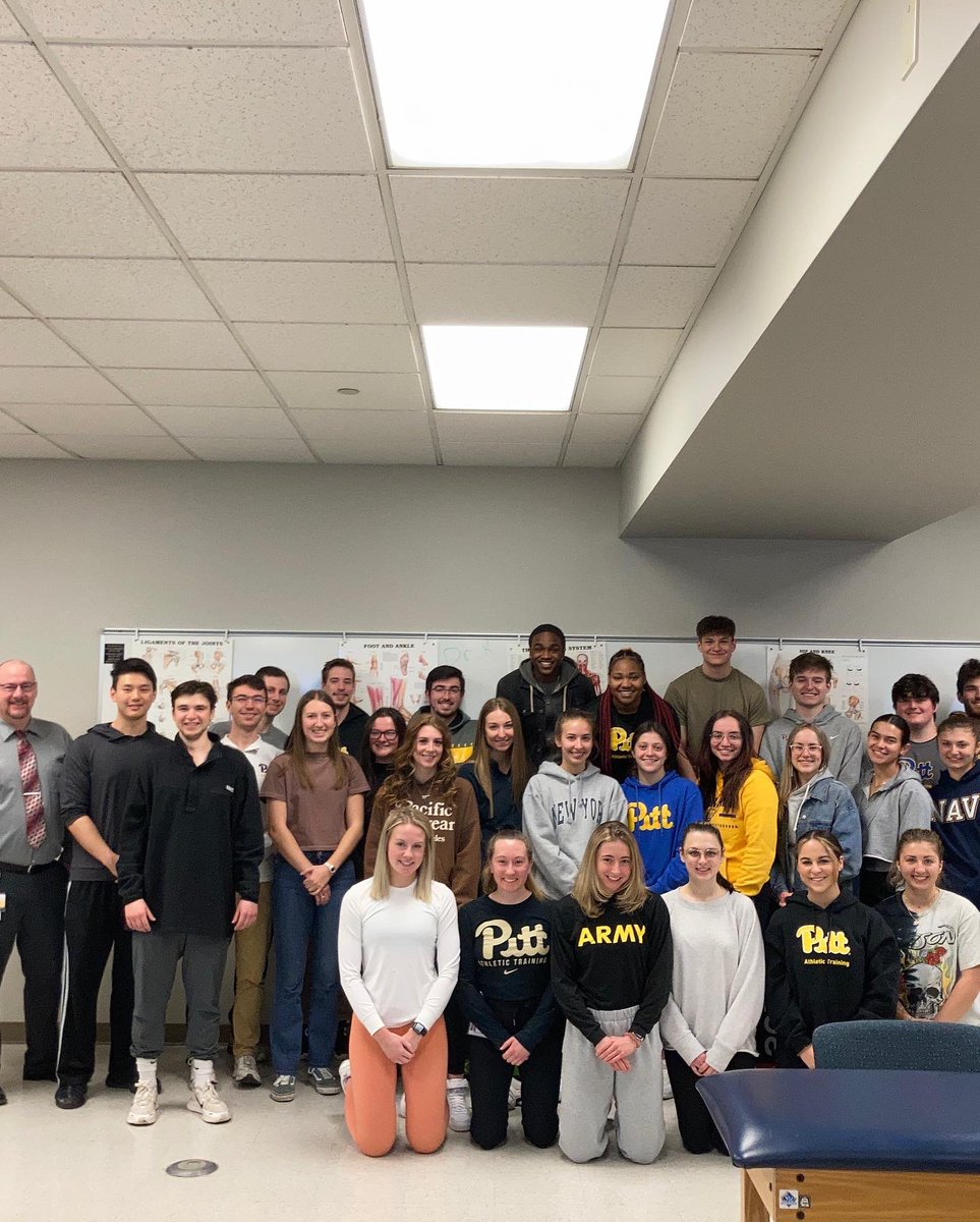 CooperLarry5's tweet photo. NATM Advocacy! See what happens when you ask someone to take a picture of the PITT class of 2022 and 2024!🤣🤣🤣🤣 Great to speak to the PITT students about the AMCS document and PASS! They are going to elevate the profession!!!! #boldmovesSHRS #NATM22 https://t.co/BiUOgxnbLh