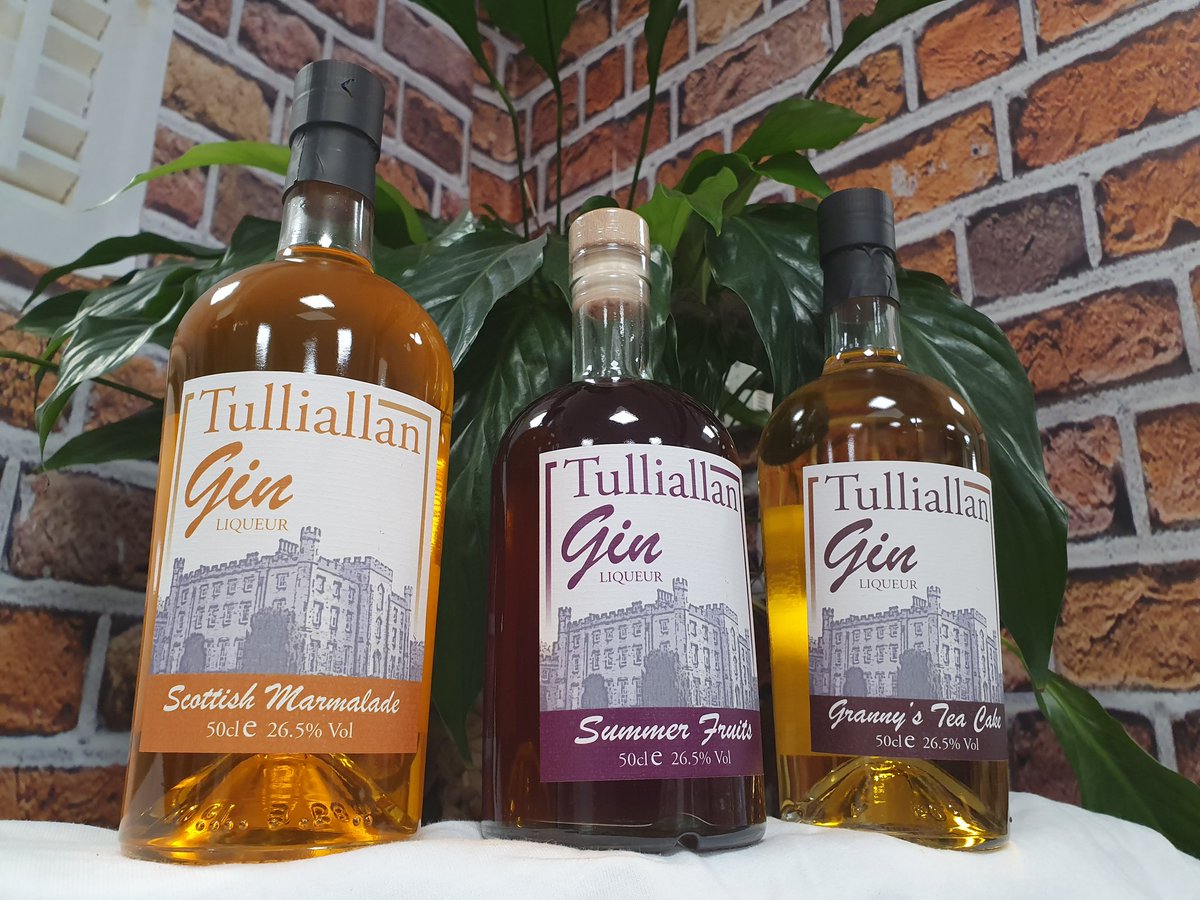 SPCCollegeClub's tweet photo. Our friends @DundeeGin have delivered to the shop, all of our firm favourites, Tulliallan Directors Reserve, Tulliallan Scottish Marmalade Gin Liquer, Tulliallan Summer Fruits....and a new addition to be revealed......
#HappyWeekend 
#ginlovers https://t.co/SjqND9iAmX