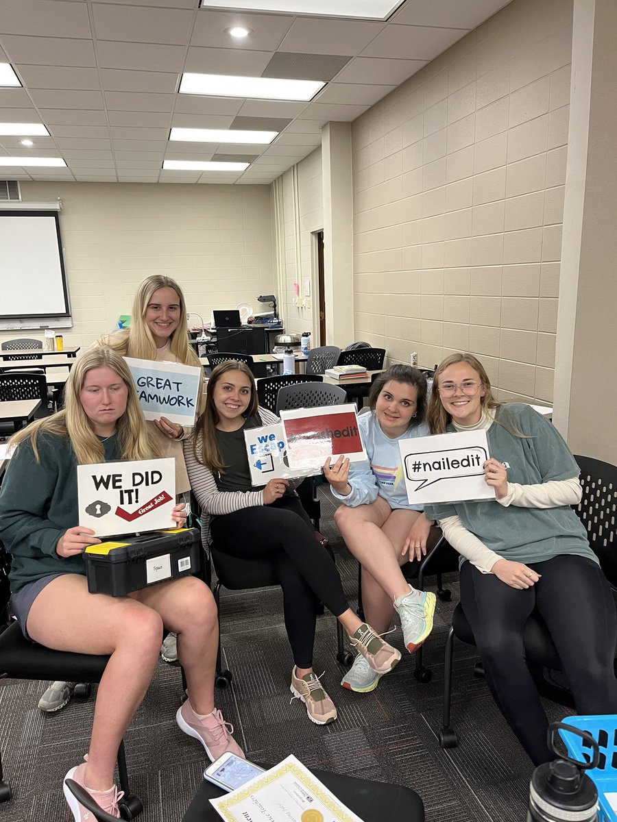 Amy Hoaglund tweet media