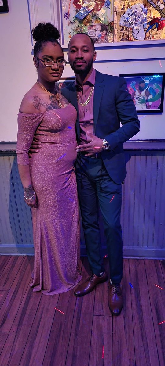 jshnaee's tweet photo. I asked this man to write a poem for me…… 2 years later and I’m having his baby… Still tryna figure out what happened here 😂😂😂 https://t.co/Q10oHWy7wI