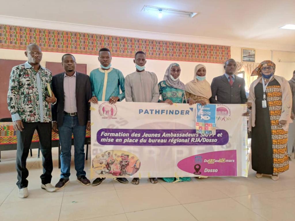 RJASRPFNiger's tweet photo. Fin de la formation des jeunes ambassadeurs suivi de la mise en place du bureau régional RJA-SR/PF de #Dosso, ce mercredi 30 Mars 2022 sous le haut parrainage du #DRSP/P/AS.
👏👏
@PathfinderInt
@POuagaPF @MissBa @CoalitionAu @ALLIANCEJASRPF 
@YaouMOUSSA @Abdoul32443460 https://t.co/zcBd4ugc7r