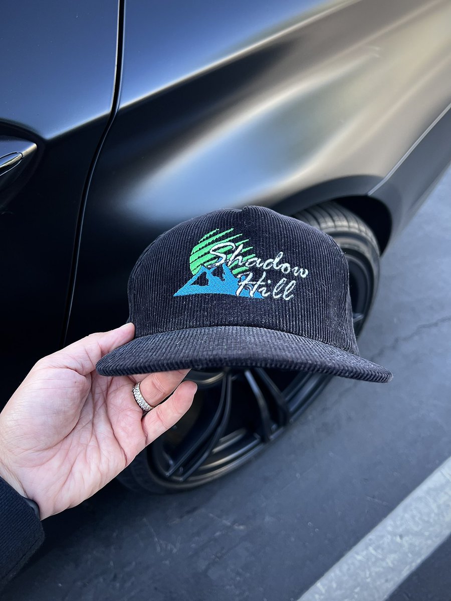 A_J_Corleone's tweet photo. This really one of my favorite snap backs. Feels like some upper echelon country club shit @shadowhill_usa @milesxmcfly https://t.co/QXwQ3HbBn2