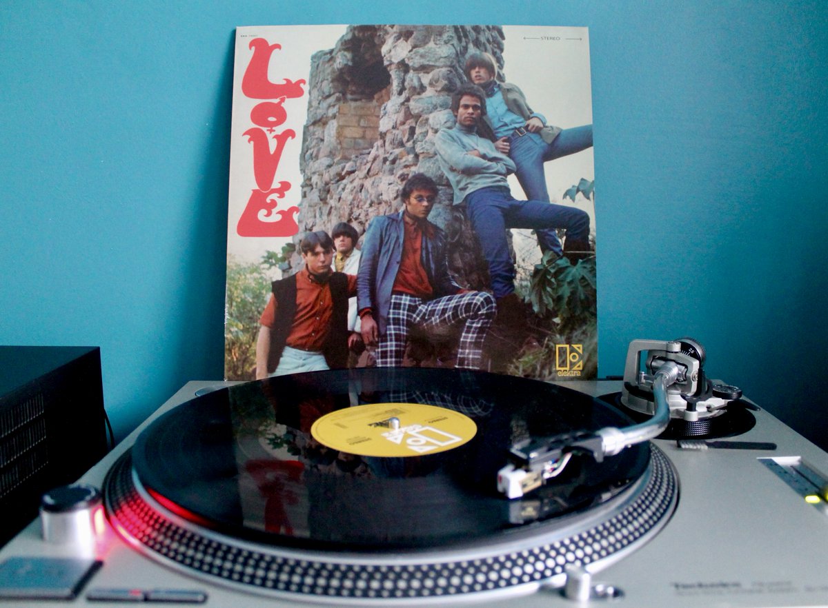 cecildeluxe's tweet photo. #NowPlaying #5albums66 
The first from a superb run of albums from
Love - Love (1966) https://t.co/02oGMT5Lua