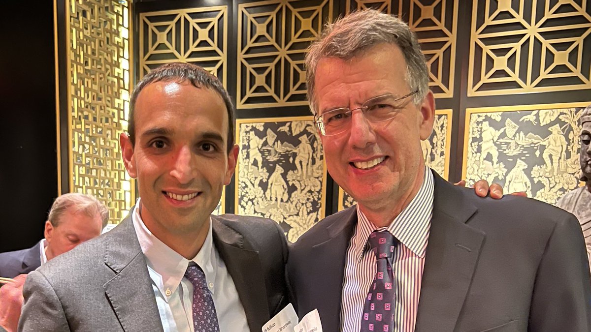 Follica_Bio's tweet photo. Last week, we hosted world leaders in #dermatology and #hairloss at #AAD2022 in Boston. We were honored to lead discussions on advancing innovative solutions for #alopecia and look forward to continuing the valuable information exchange https://t.co/a8mPccTLfc