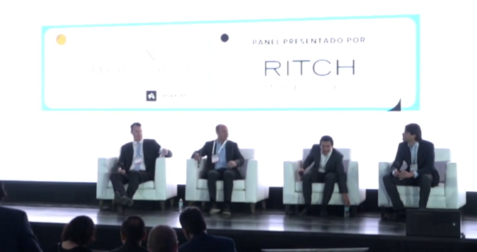 AMEXCAP's tweet photo. La #CumbreAMEXCAP continúa con el panel ‘Growth Capital, una alternativa de altos retornos’ con Roberto Langenauer de @NexxusPE; @scottwmcdonough de Alta Growth Capital; y Jacky Finkelstein de @adventintl 

Modera @groblesb de @RitchMuellerMX https://t.co/V3WOqAacTX