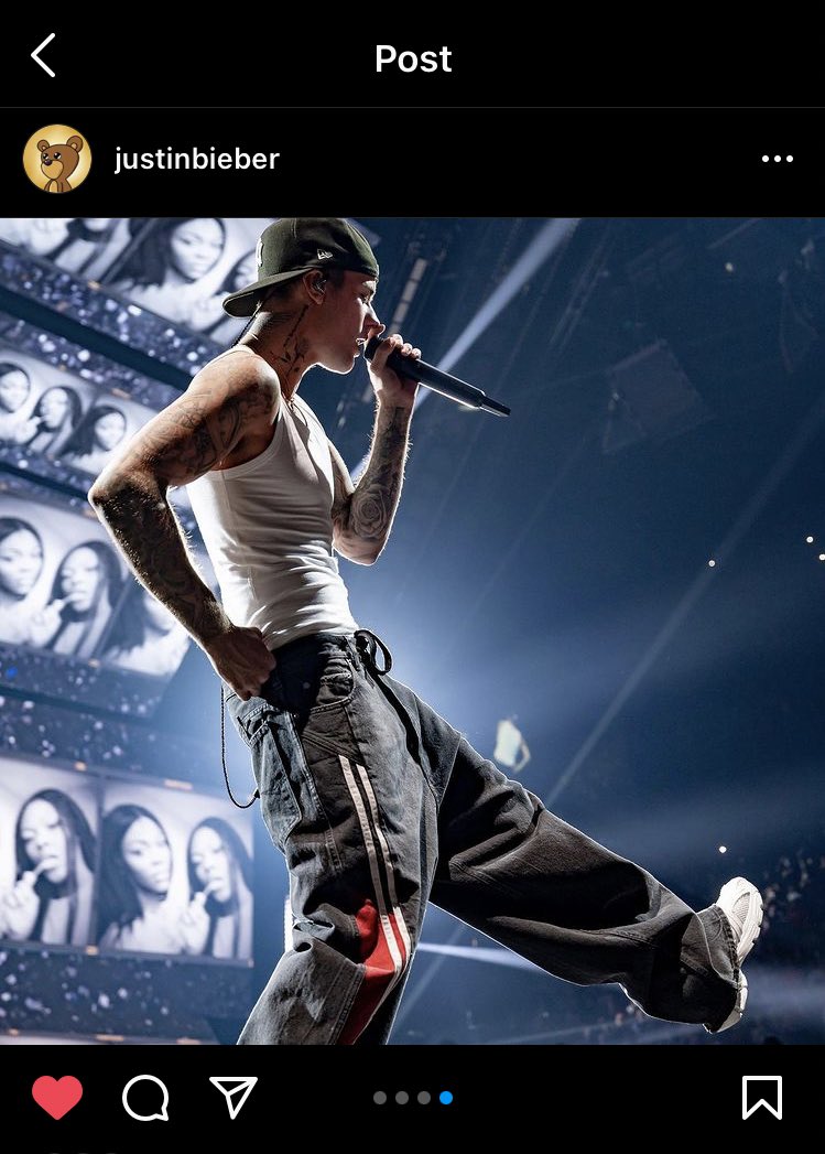 daisiesofanny's tweet image. GUYS LISSY AND I LITERALLY ON JUSTIN’S INSTAGRAM OH MY GOD I’Am SHAKIIMG AO BAD