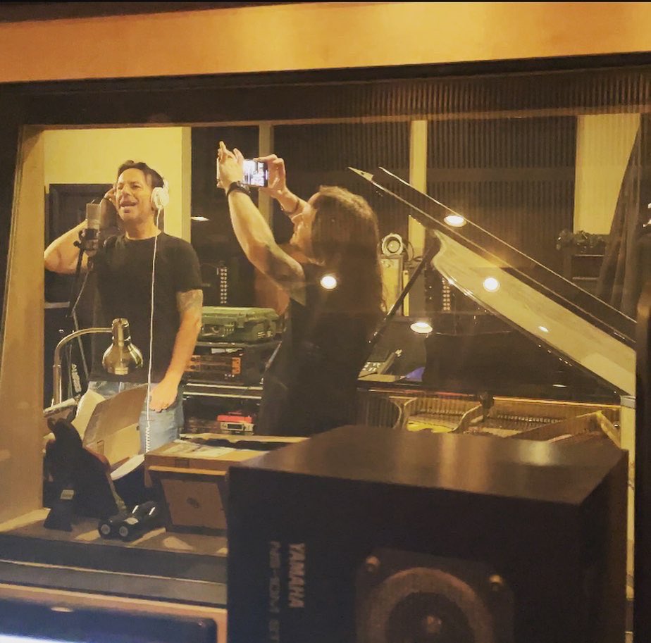 AGTrockofficial's tweet photo. Vocal day! Back in the studio for some goodies we can’t wait to share!
#allgoodthings #single #deluxe #comingsoon #orchestra #remix #studiolyfe https://t.co/hwnWw2jdcC