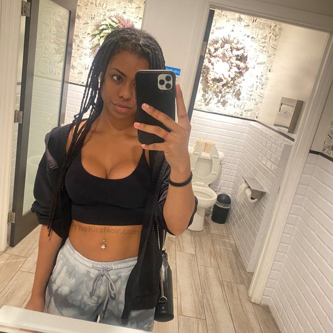 1 pic. both. both is good. https://t.co/02I2xwl7ep<a href="/tag/mvsales"class="tags"><span>#mvsales</span></a>