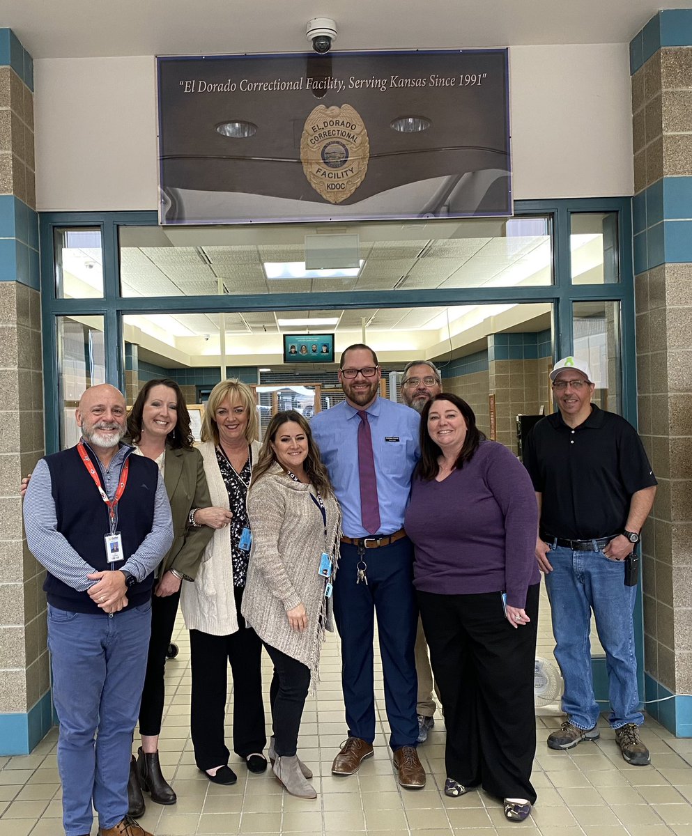 KsPrograms's tweet photo. A meeting of partners @KansasCommerce @KSCorrections and @butlercc wrapping up at El Dorado Correctional Facility, where this team worked through details for an upcoming apprenticeship program for plumbers and pipe fitters. Good stuff!
#HigherEducationInPrison
#PathwaysForSuccess https://t.co/7GpVxLPrzK