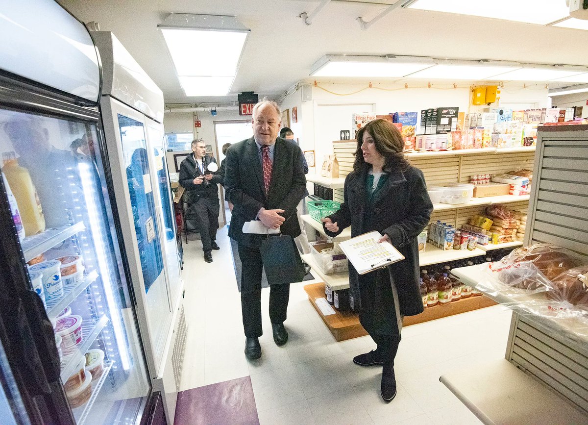 MontgomeryCoMD's tweet photo. #ICYMI Yesterday @MontCoExec Marc Elrich joined the Food Security Task Force for a tour/to hear a panel of speakers recall the early days of the #COVID19 pandemic and how they adapted efforts to fit the needs of our community. 📸➡️ https://t.co/UoXtU7yX2u. #FoodSecurityWeek https://t.co/wF3I8H8v8i