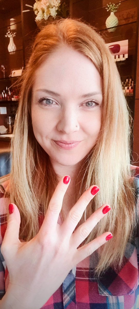StronGingerMama's tweet photo. #selfcare should be something you practice DAILY. Even if it's just taking a few extra minutes in the shower, or blocking out 10 min of quiet time to reflect on your day. 
If you fill your cup first you'll have more to give to the people your care about. #facts https://t.co/mnpeS2Vj7r