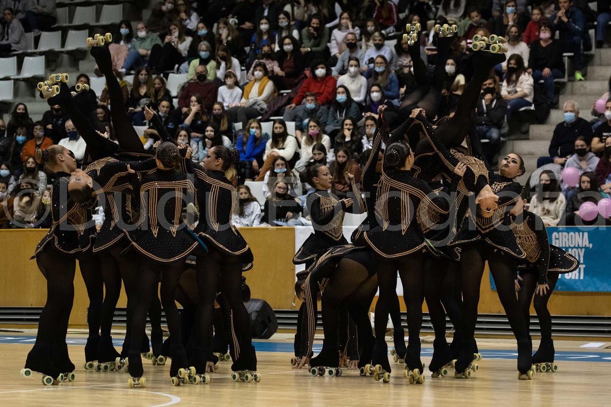 CpCelra's tweet photo. -4 dies pel Campionat de Catalunya!✨
Tenim moltíssimes ganes de tornar a Granollers, amb molta força i endavant!💪🏼
🎥 Ens podreu seguir en directe a través de @xala_cat
AMUNT C.P. CELRÀ!💖
#cpcelra #celrà #girona #gironès #show #patinatgeartístic #granollers #catalunya https://t.co/7UlYiLQNew