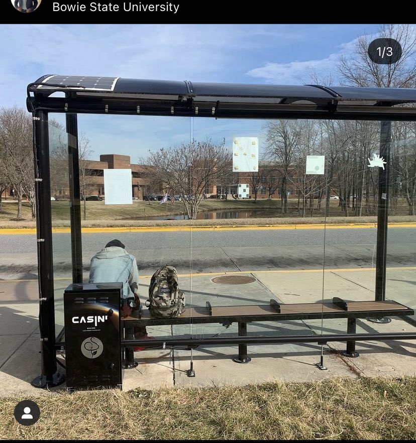 SolgreenSGS's tweet photo. Almost all outdoor facilities want Solar power! Reliable solar systems gives owners a renewed technical advantage, solar power  is not  Free it comes with an initial investment between  $9k -45k and off-grid systems must be maintained for the long term investment #Infrastructure https://t.co/jVnZoCeFt2