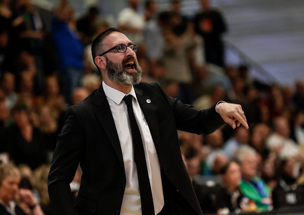 trtspor's tweet photo. 🇹🇷🏀 FIBA Europe Cup’taki temsilcimiz Bahçeşehir Koleji, yarı final ilk maçında Hollanda'nın ZZ Leiden takımını deplasmanda 77-71 mağlup etti.

📌 İki maç üzerinden yapılacak yarı finalde rövanş 6 Nisan Çarşamba günü Ülker Spor ve Etkinlik Salonu'nda oynanacak. https://t.co/LQjqMegagU