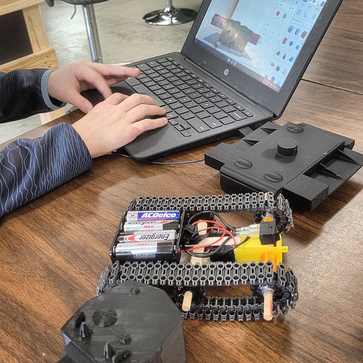 puzzshiftcreate's tweet image. Very cool motorized project in the works!

#pscengineer