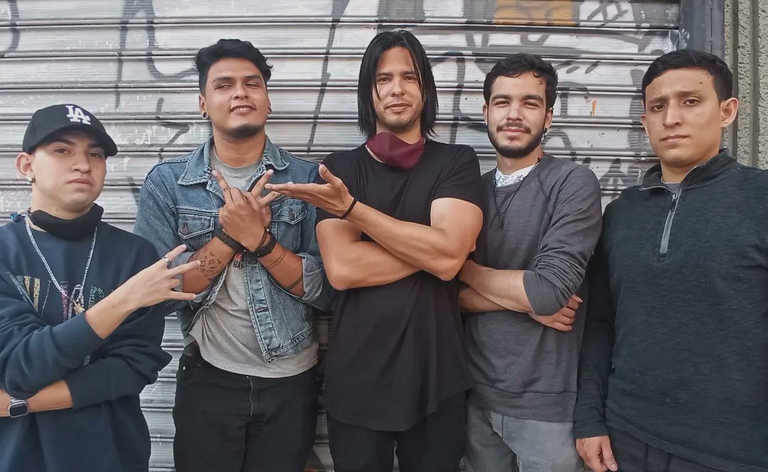 Este 9 de abril nos vemos en Improlounge de #Chacao. 🔥

Habrán tequeños.

#Venezuela
#Caracas
#RockVe